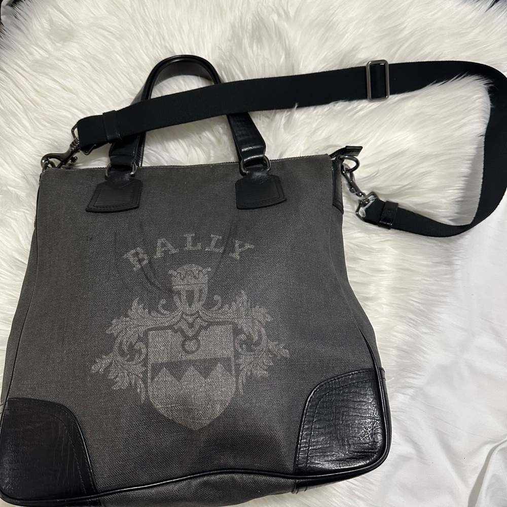 Bally Stylish Black Men's Handbag/Crossbody Bag